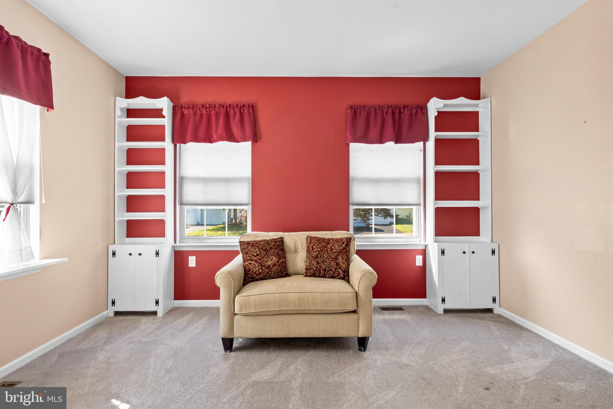 FLOWERS MILL - Residential