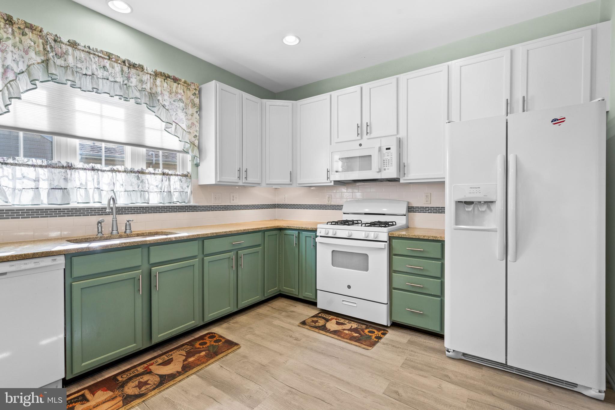 FLOWERS MILL - Residential