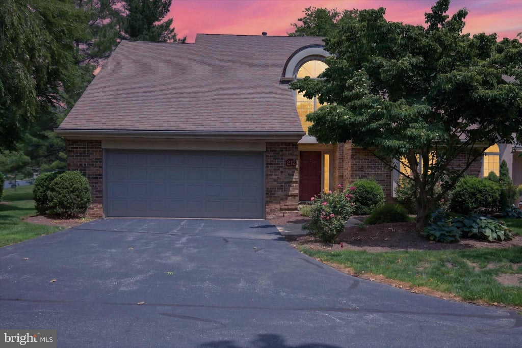 Photo of 212 Willow Valley Drive, LANCASTER, PA 17602 (MLS # PALA2088980)