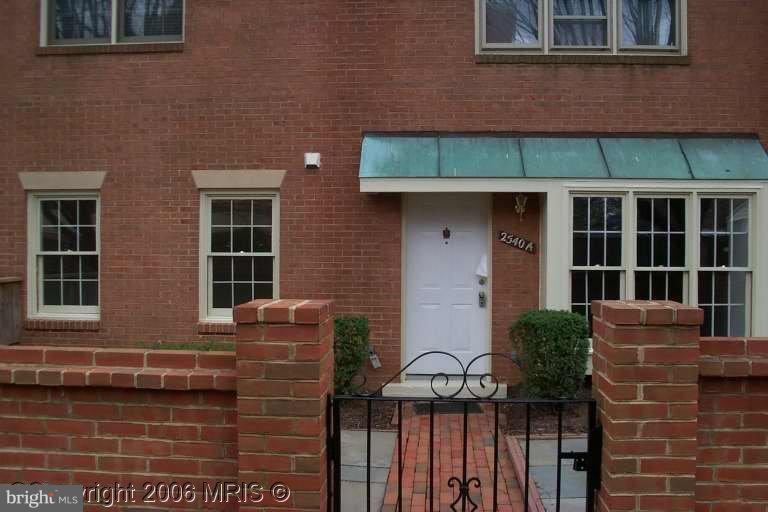 2540 FAIRFAX DRIVE A