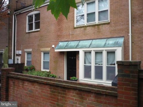 2540 FAIRFAX DRIVE A ARLINGTON VA 22201