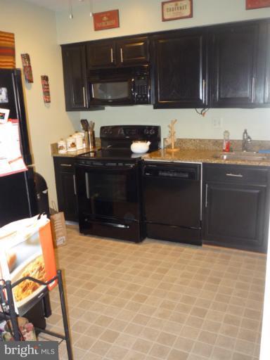 2540 FAIRFAX DRIVE A