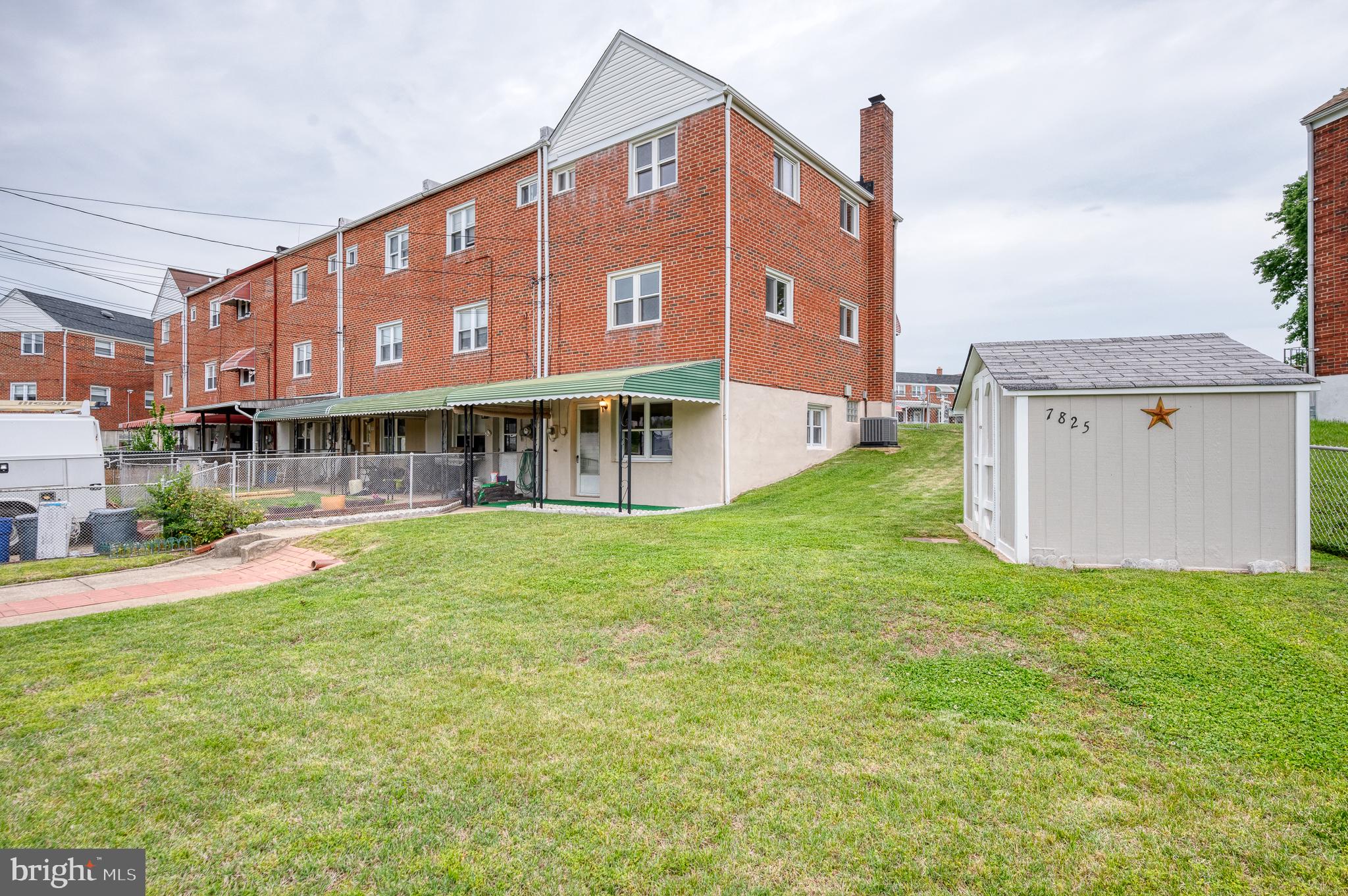 EASTFIELD - Residential