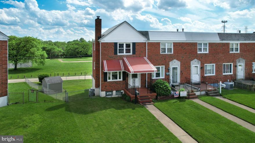 MULTIPLE OFFER DEADLINE TUESDAY 5/24 AT NOON! DON'T MISS THIS ONE!!!  All Brick EOG Townhome in Eastfield!  Convenient main level Bedroom!  Spacious fenced rear yard with patio, storage shed and convenient private parking space out back!  Floorplan includes 3 BR and 1 Full Bath, Terrace Kitchen,  half bath & lots of storage space in lower level plus walkout to rear yard.  Freshly painted! Has updated windows, new ceiling fans, newer HWH and BRAND NEW HVAC!!!   Stop paying rent...great opportunity to own your home!

BUYER TO VERIFY SCHOOLS!  NO FHA OFFERS