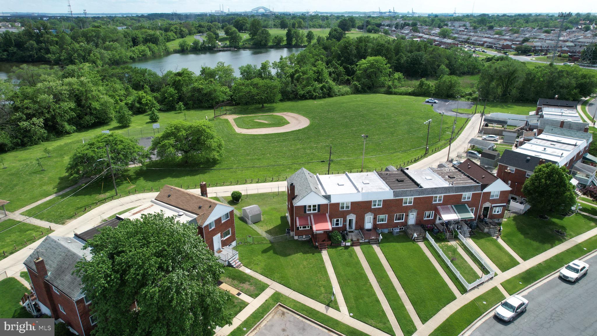 EASTFIELD - Residential