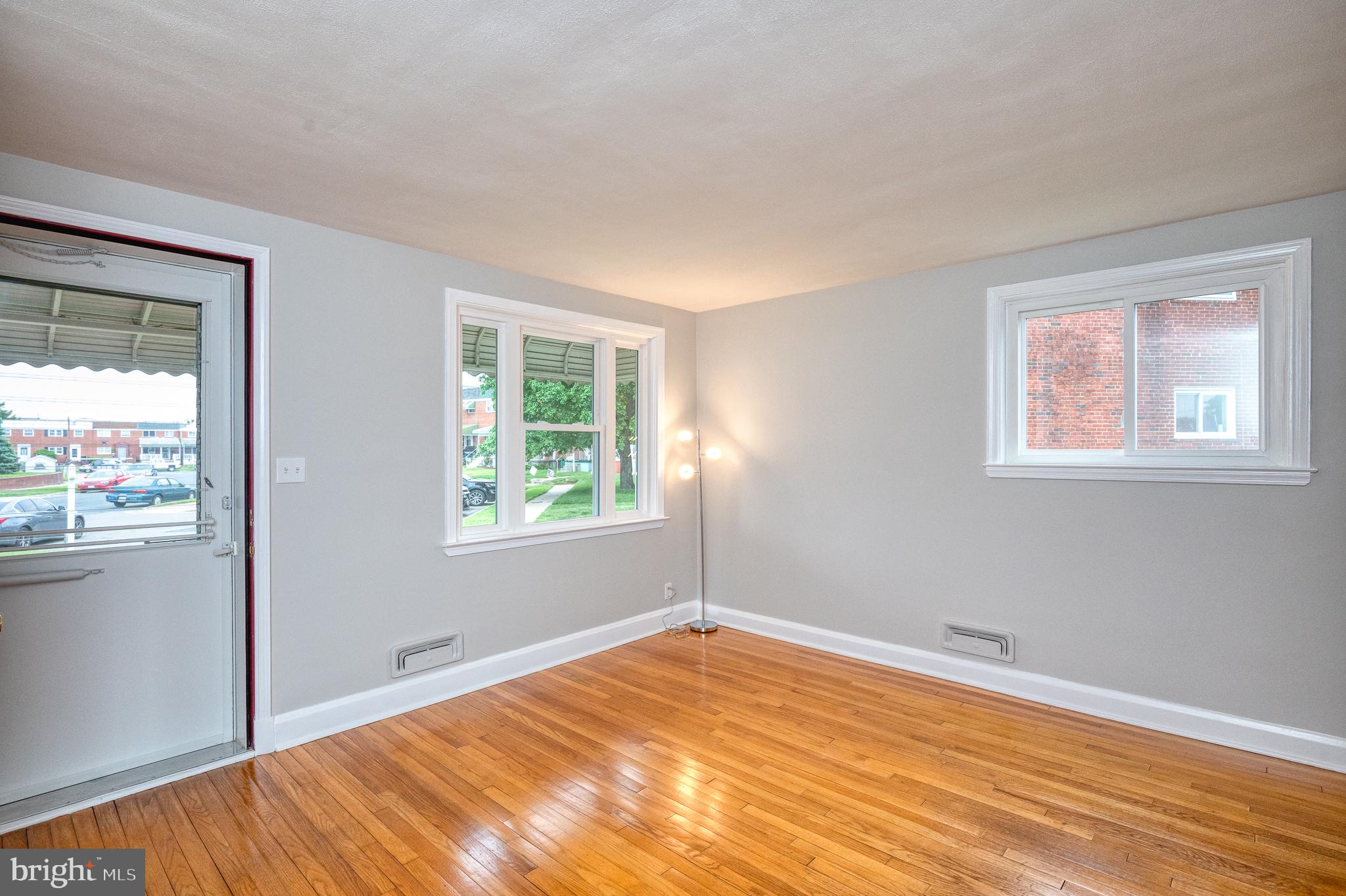 EASTFIELD - Residential