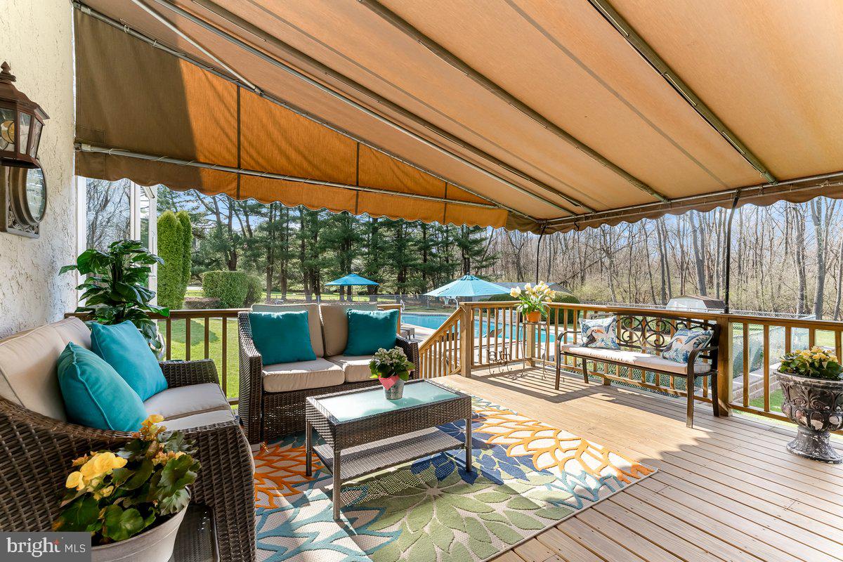 FOX MEADOWS - Residential