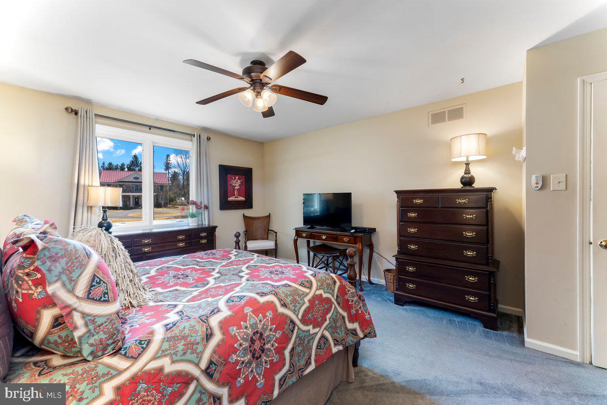 FOX MEADOWS - Residential