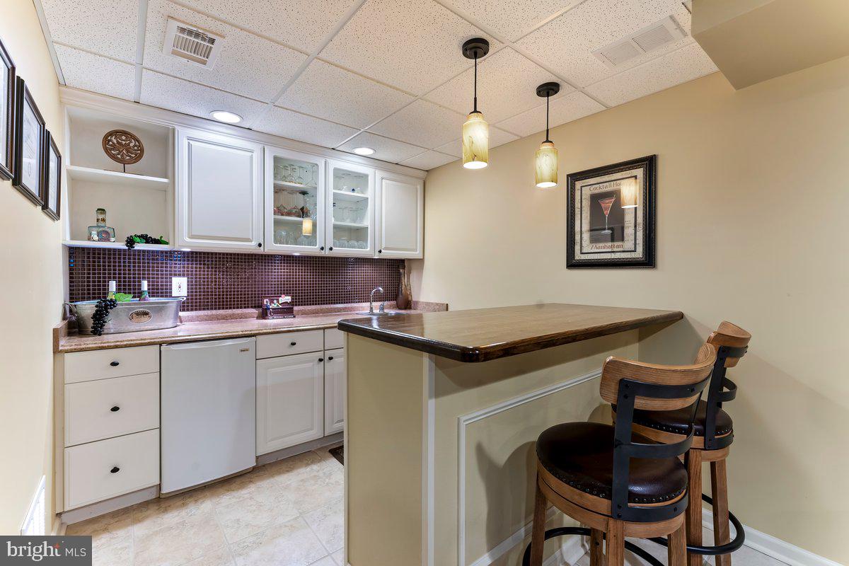 FOX MEADOWS - Residential