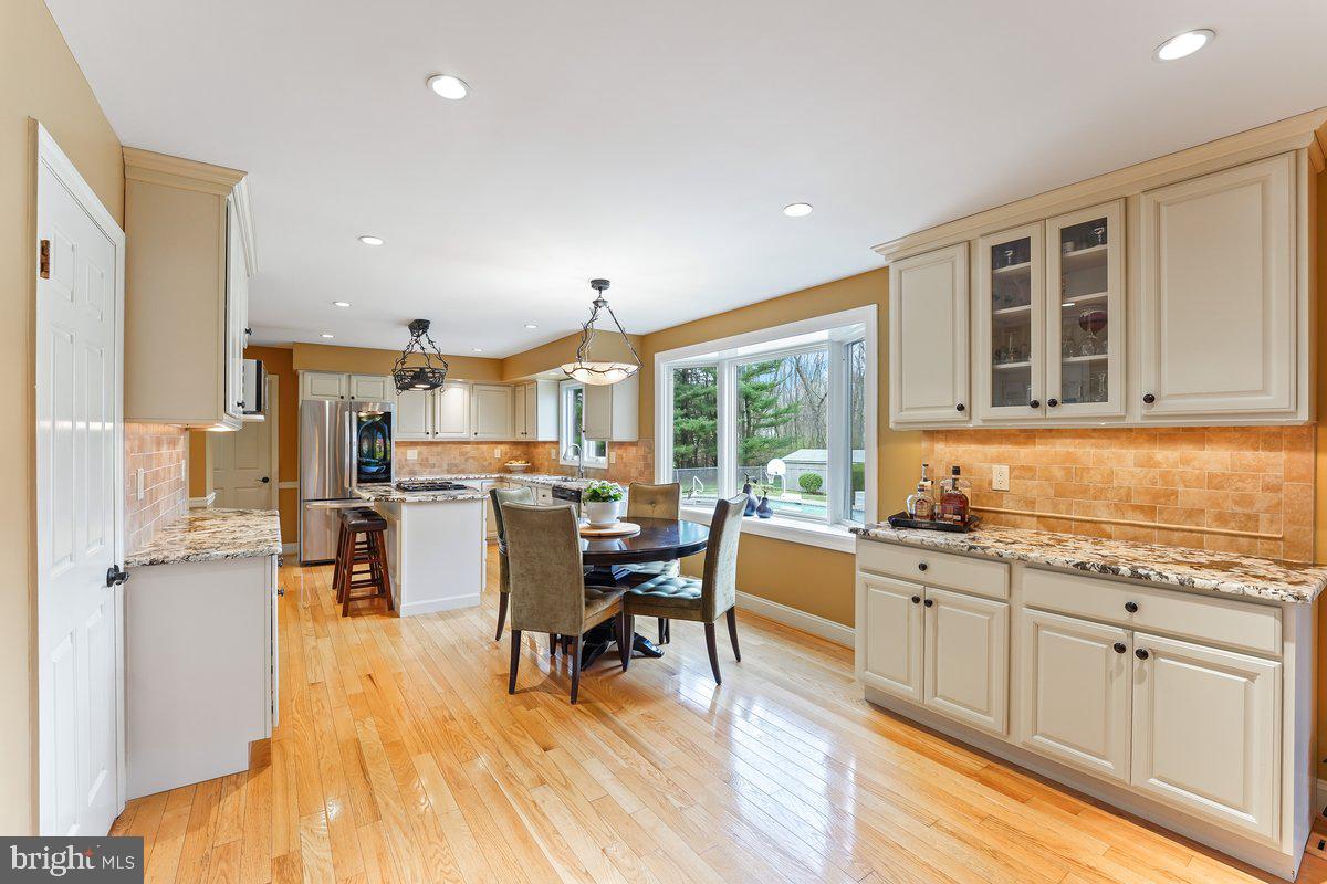 FOX MEADOWS - Residential