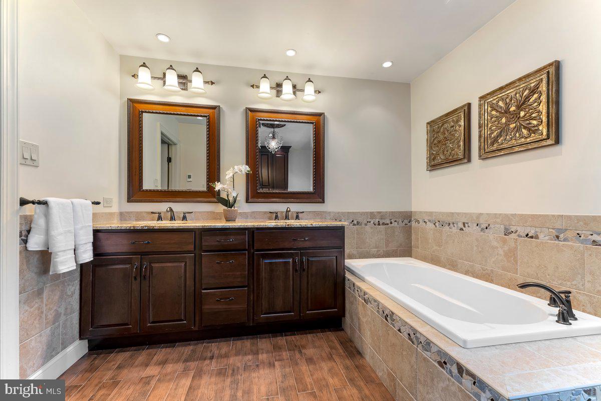 FOX MEADOWS - Residential