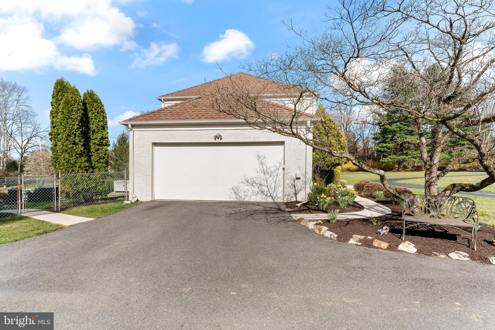 FOX MEADOWS - Residential