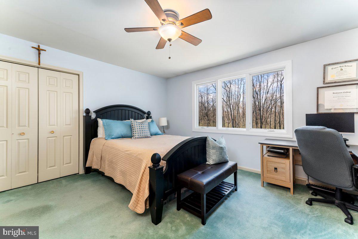 FOX MEADOWS - Residential