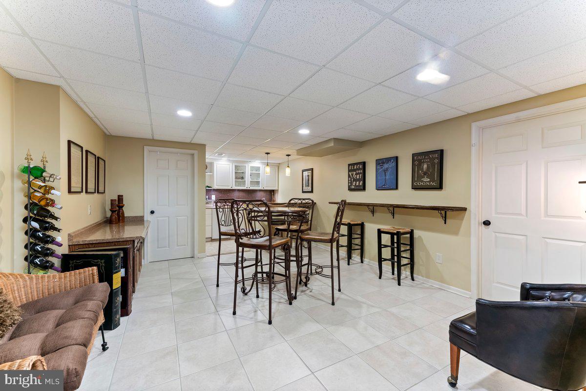 FOX MEADOWS - Residential