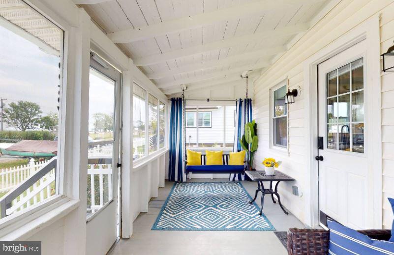 BREEZY POINT - Residential