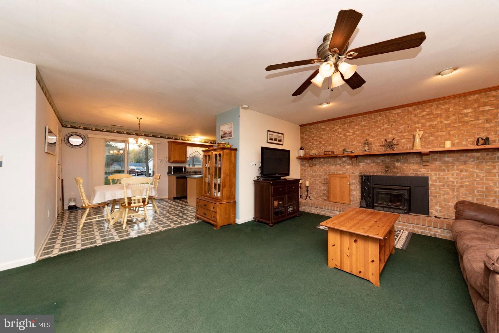 CHESAPEAKE LANDING - Residential