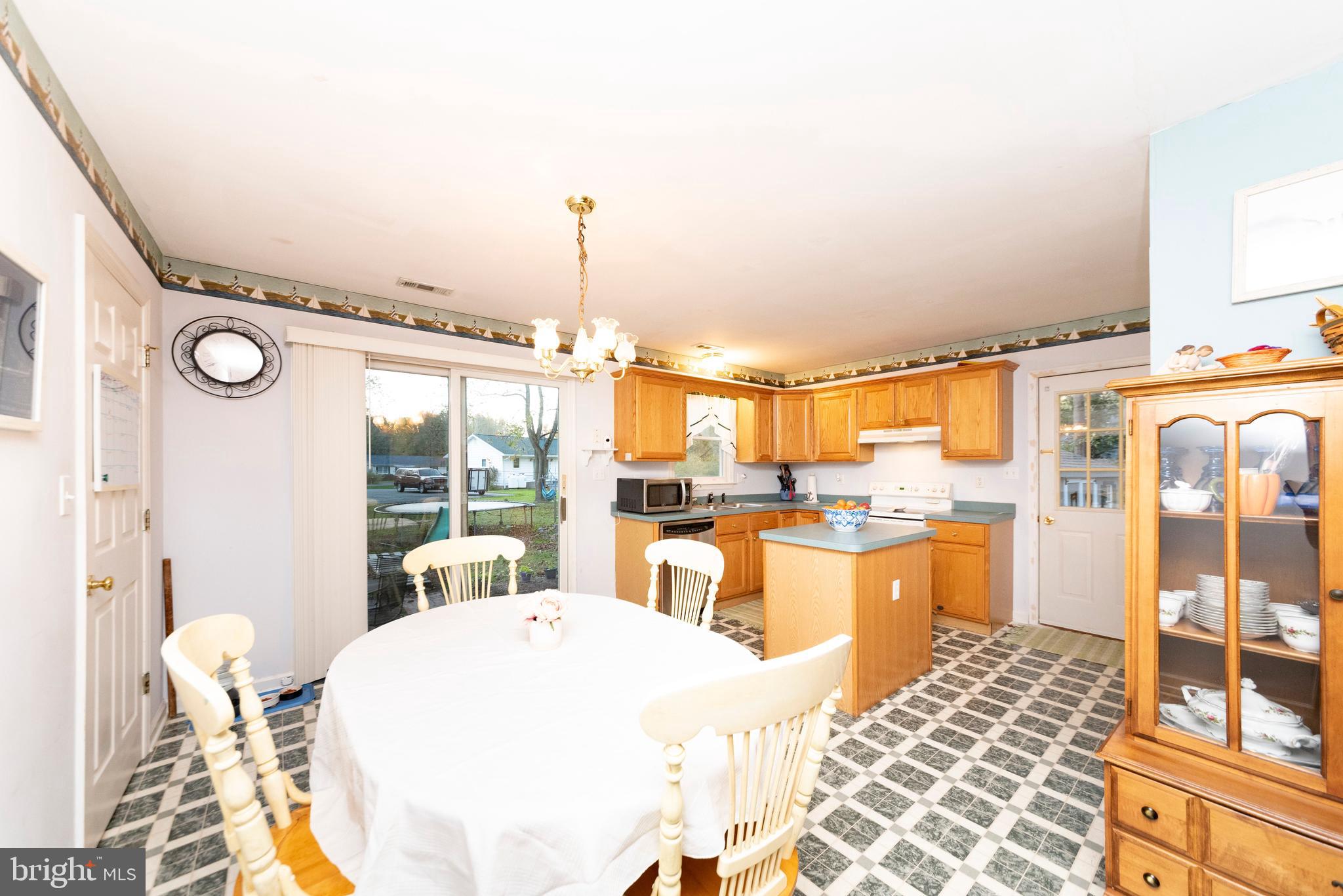 CHESAPEAKE LANDING - Residential