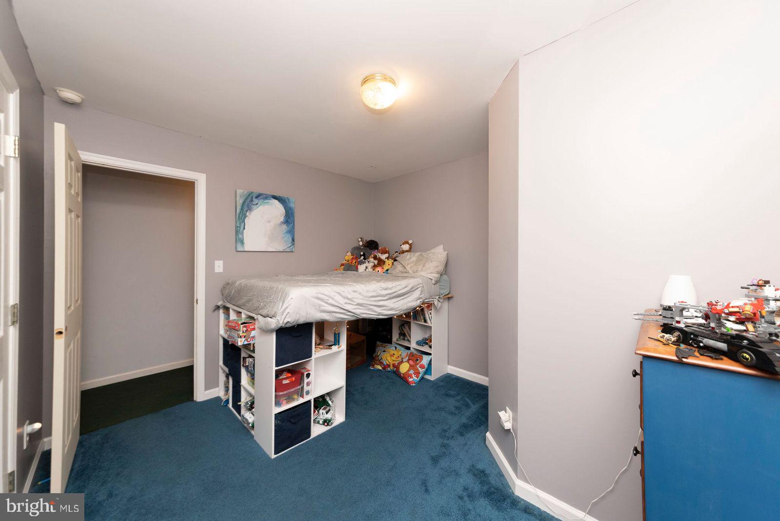 CHESAPEAKE LANDING - Residential