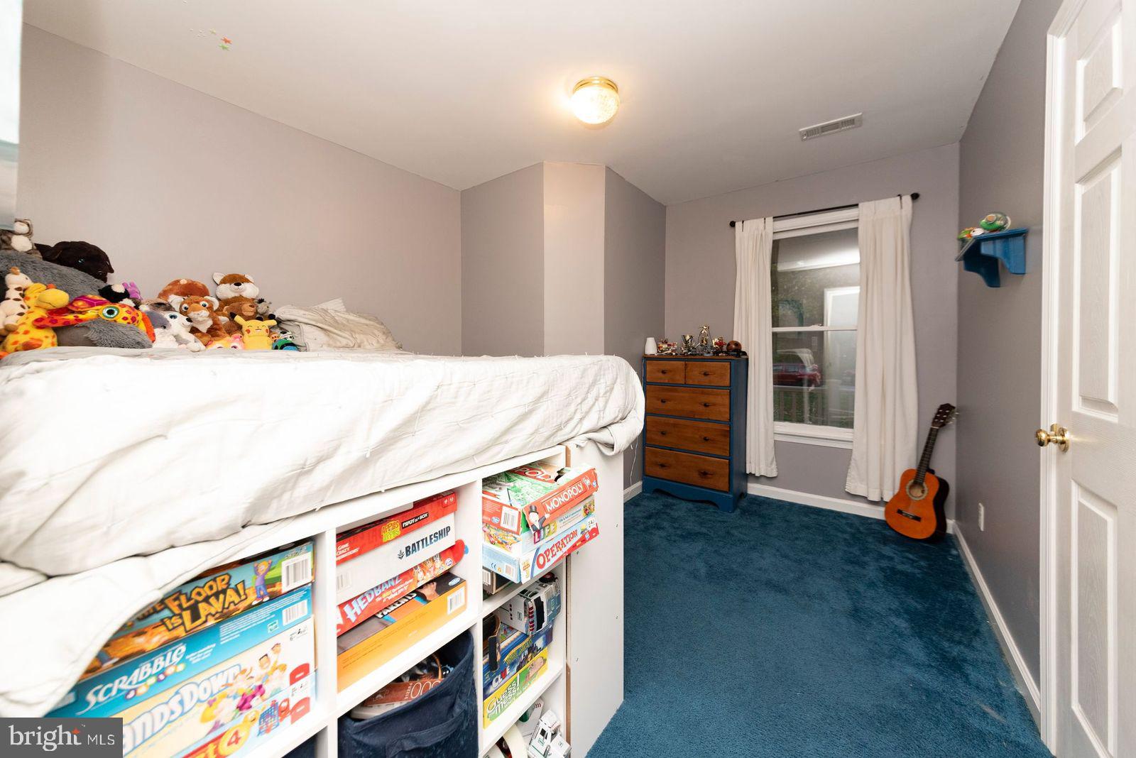 CHESAPEAKE LANDING - Residential