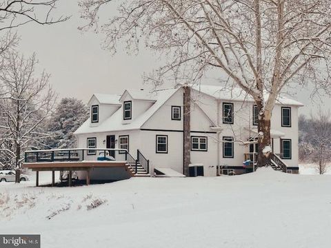 1109 UPPER VAN REED ROAD LEESPORT PA 19533