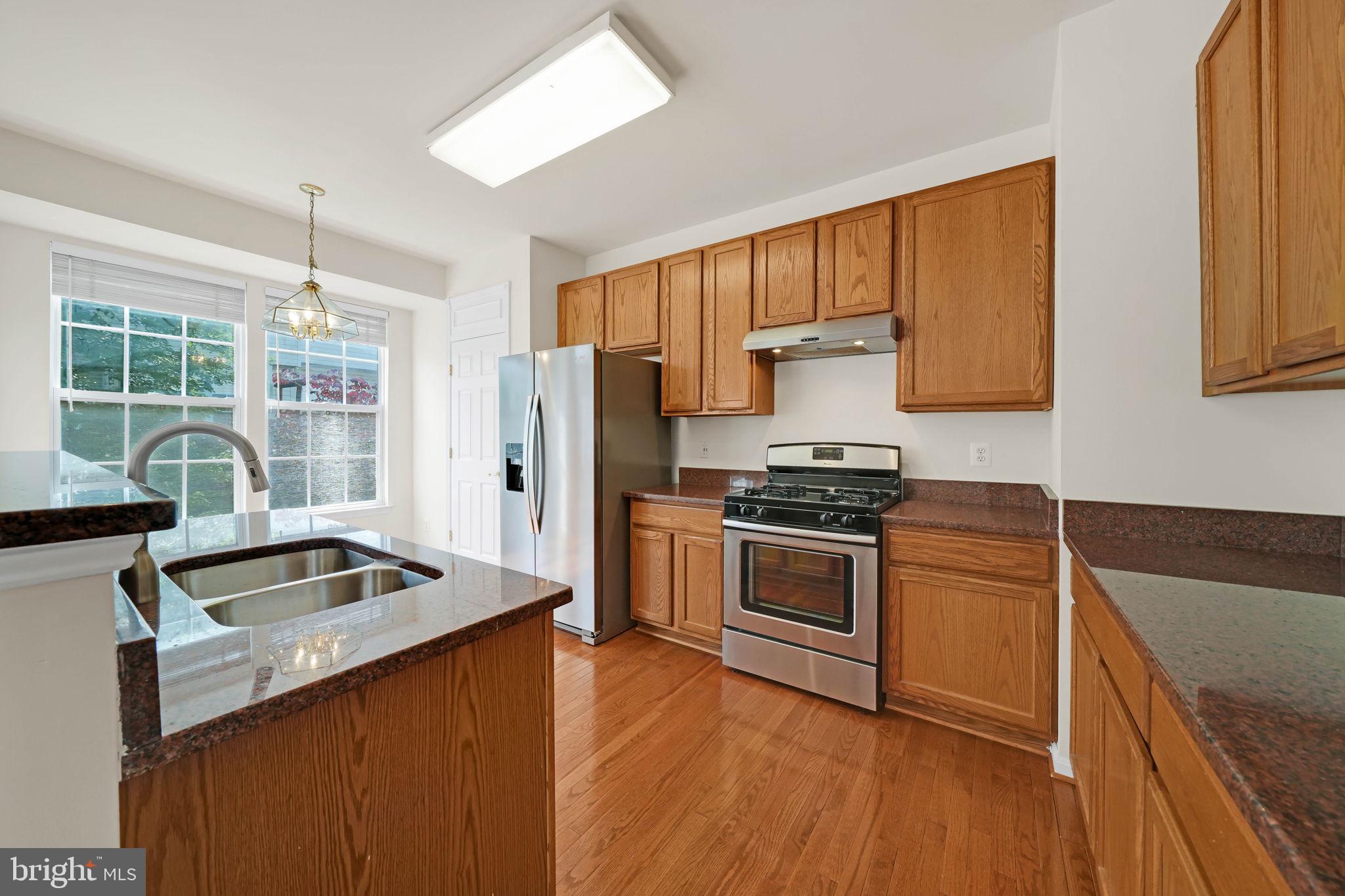 MCNAIR FARMS LANDBAY 6 - Residential Lease