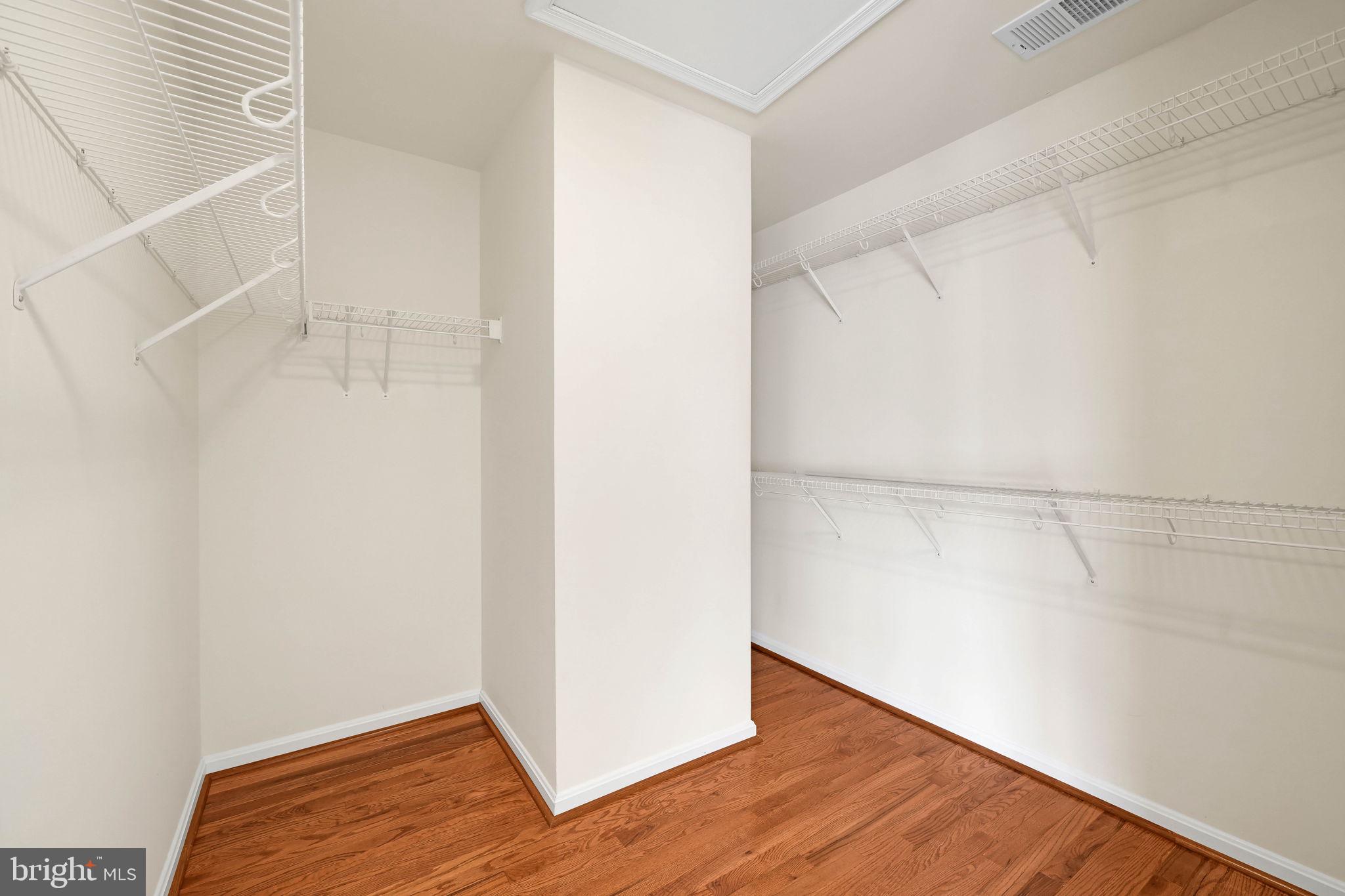 MCNAIR FARMS LANDBAY 6 - Residential Lease