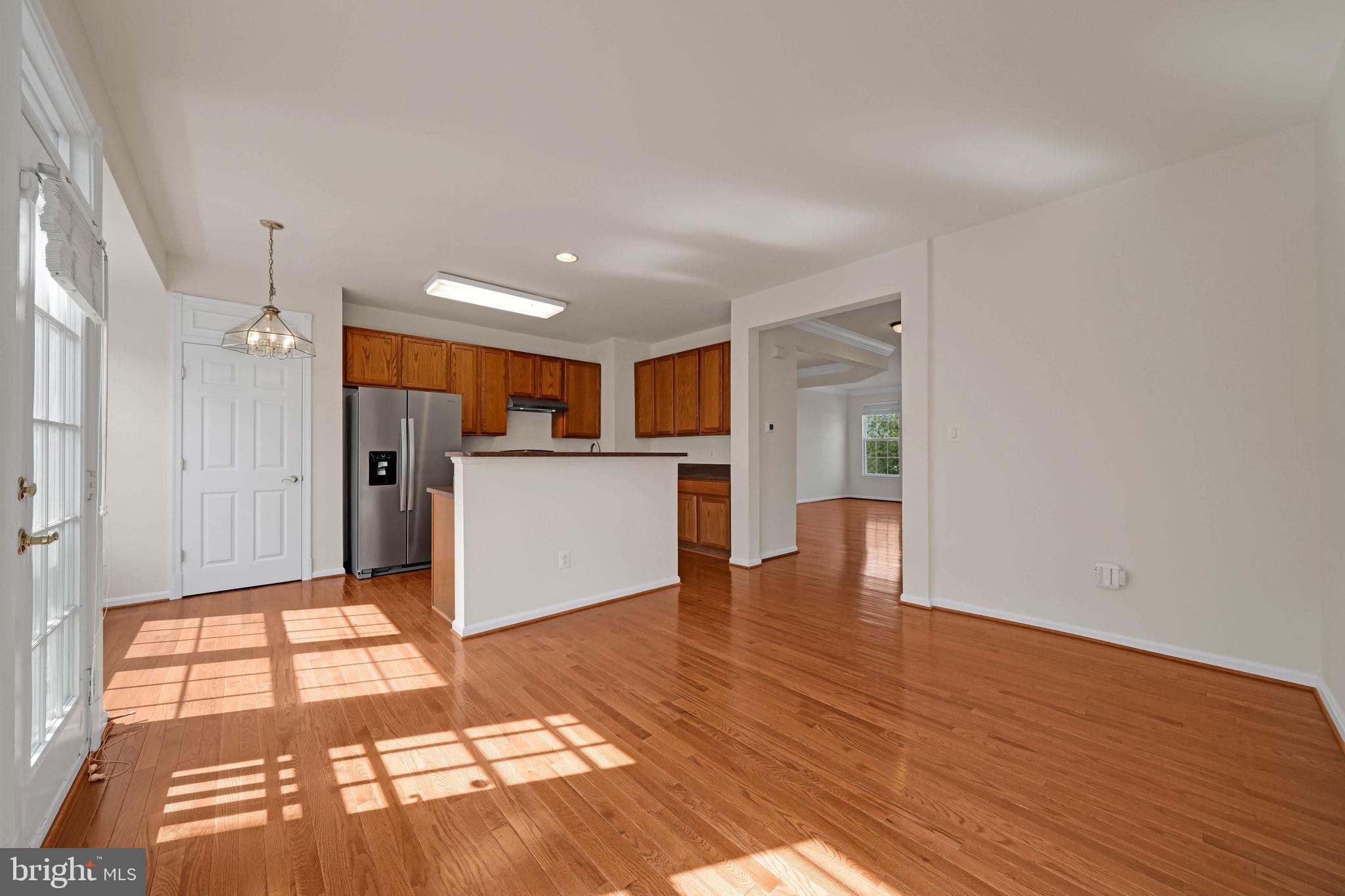 MCNAIR FARMS LANDBAY 6 - Residential Lease