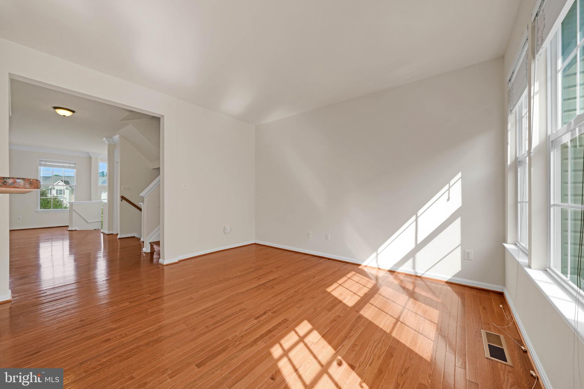 MCNAIR FARMS LANDBAY 6 - Residential Lease