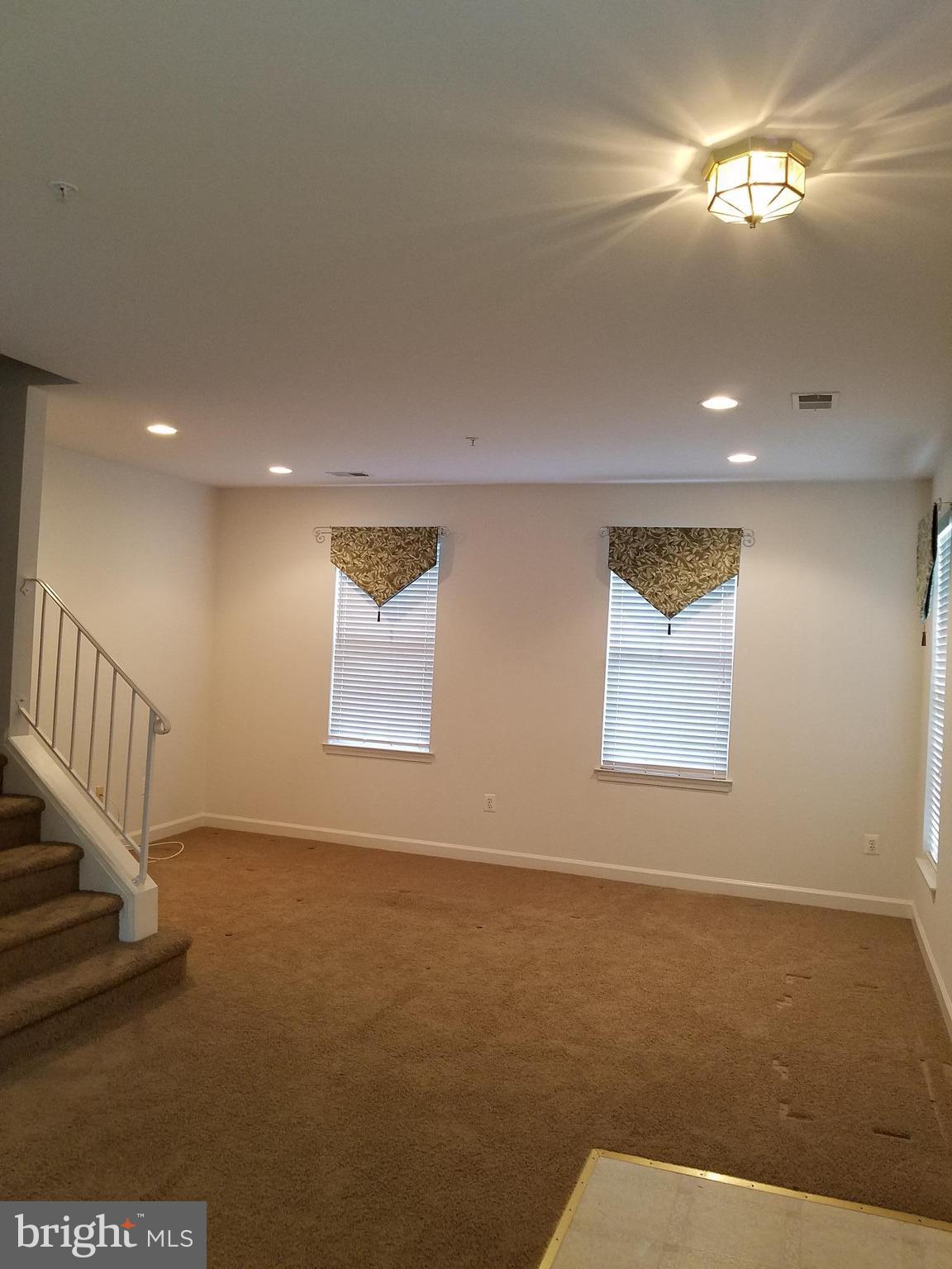 PINEY ORCHARD - Residential Lease