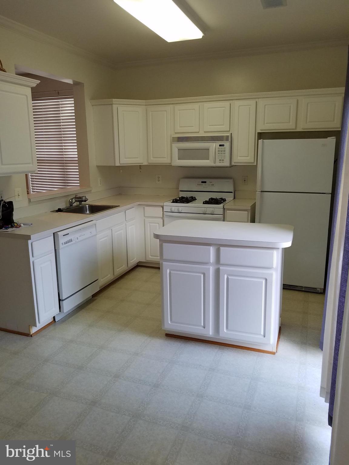 PINEY ORCHARD - Residential Lease