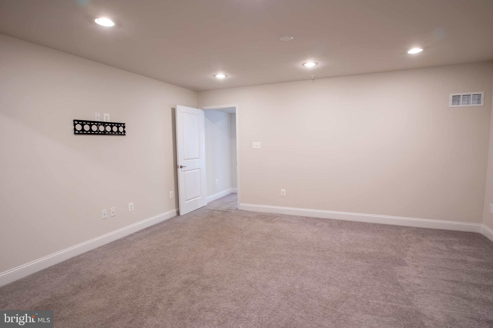 STONEHAVEN - Residential