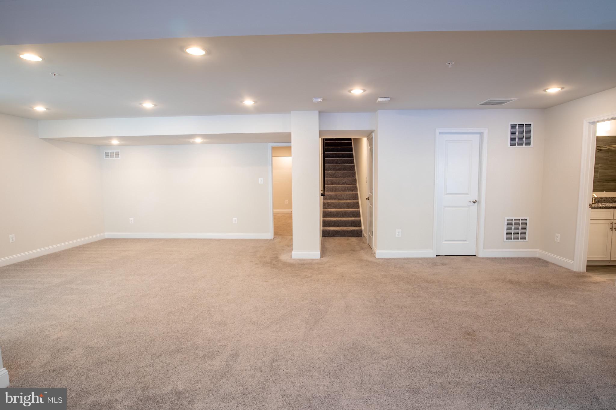 STONEHAVEN - Residential