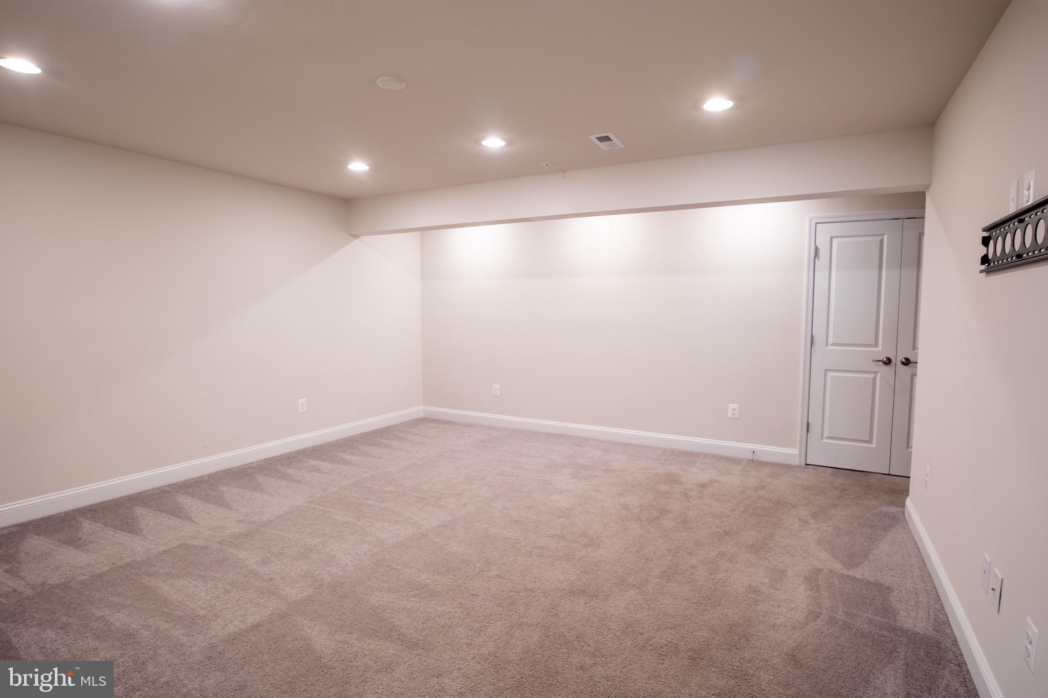 STONEHAVEN - Residential