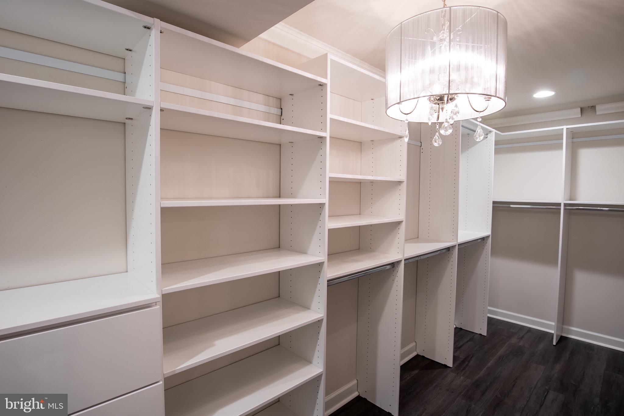 STONEHAVEN - Residential