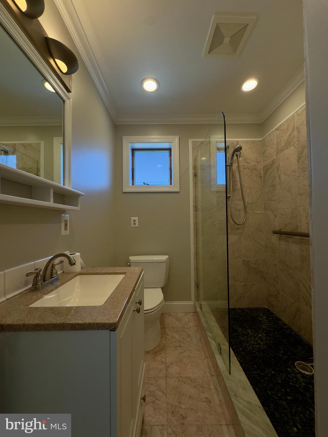 LOCUST POINT - Residential Lease