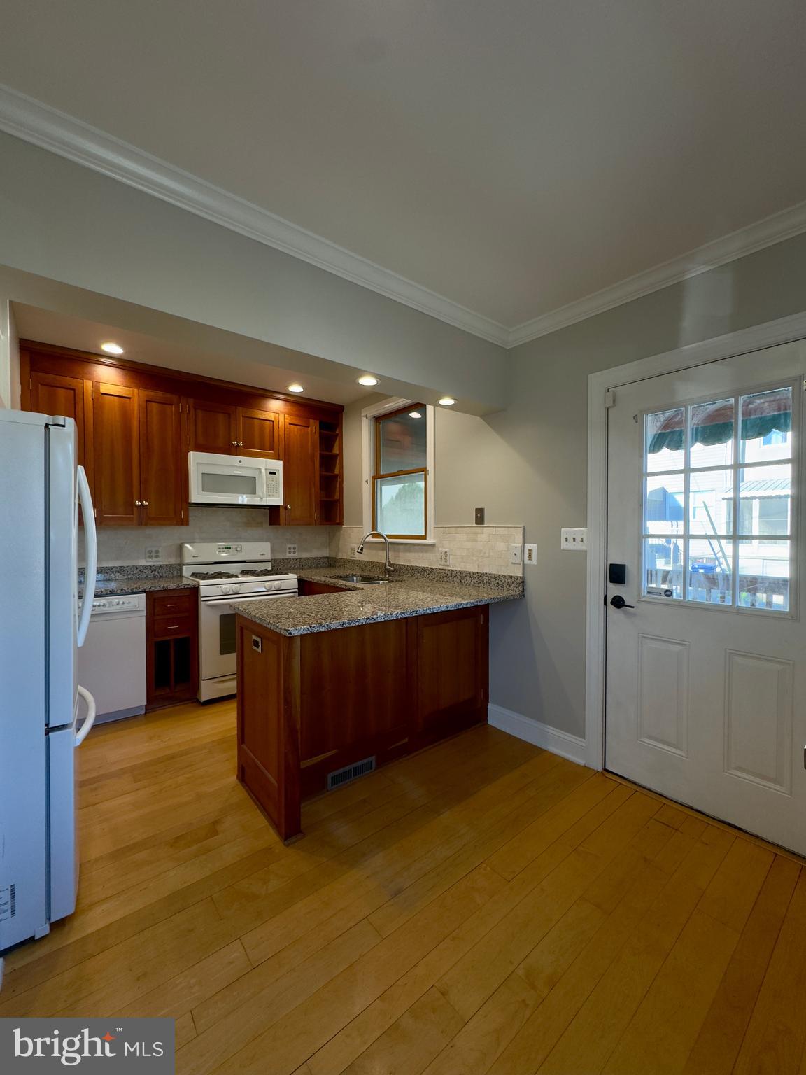 LOCUST POINT - Residential Lease