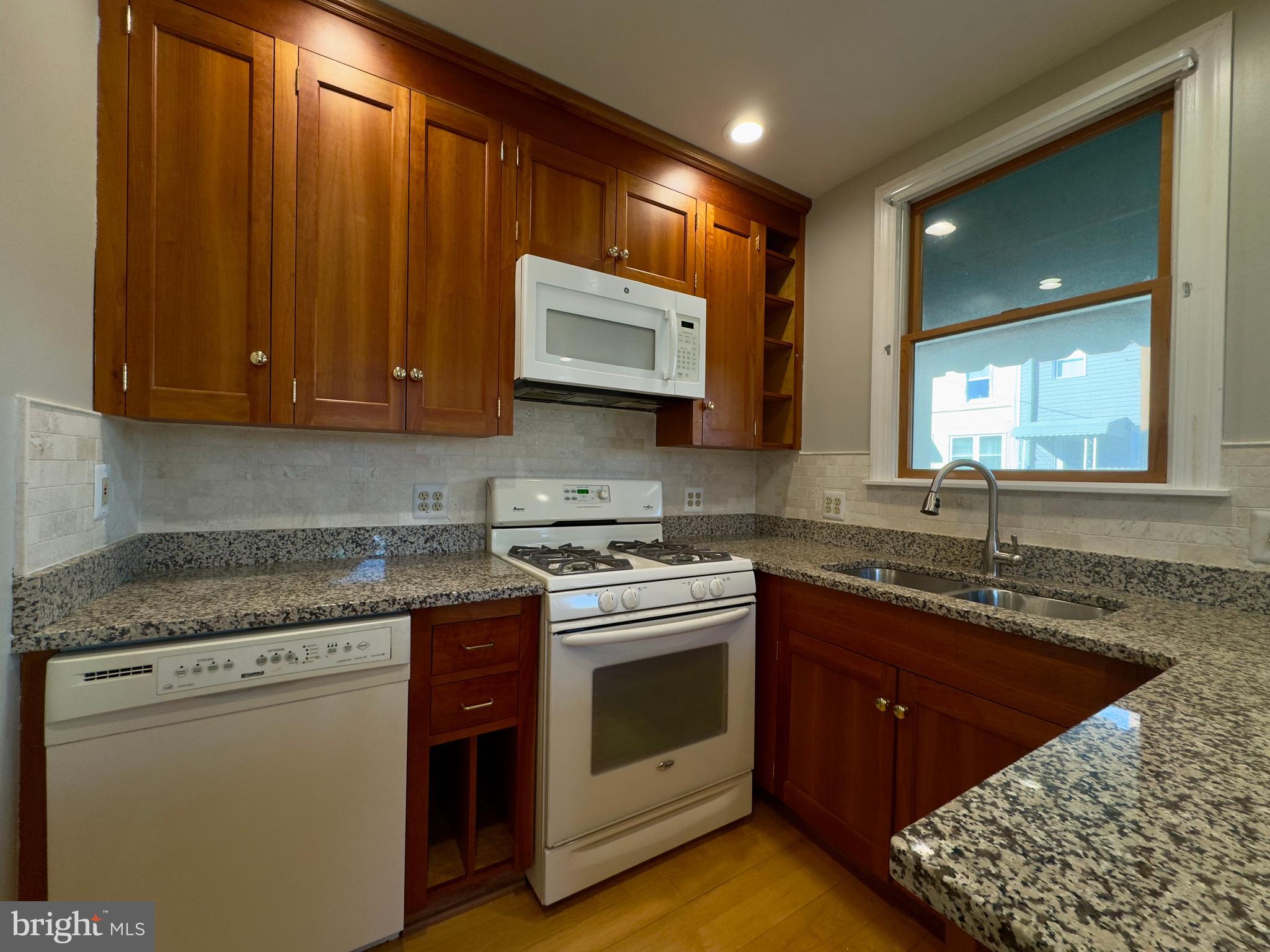 LOCUST POINT - Residential Lease