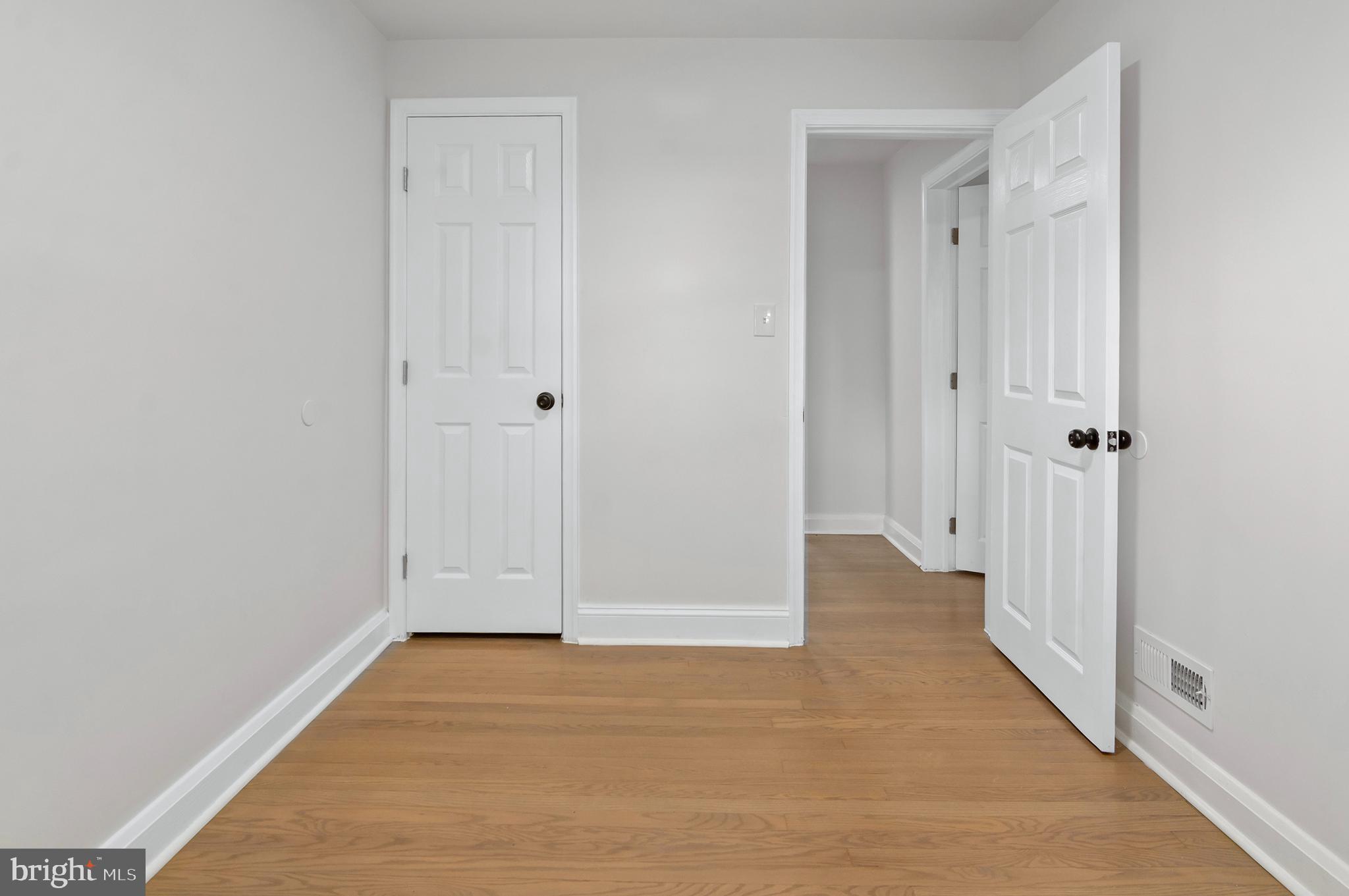 KNETTISHALL - Residential