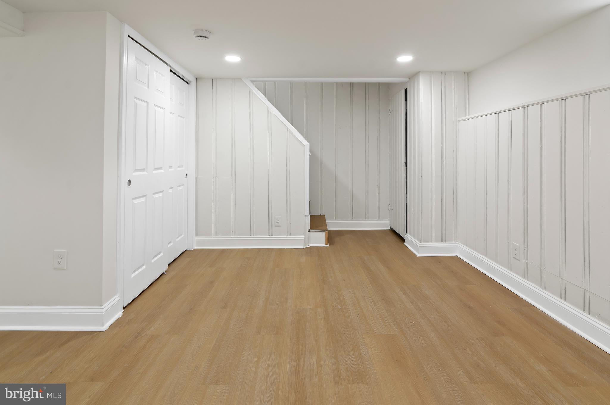 KNETTISHALL - Residential