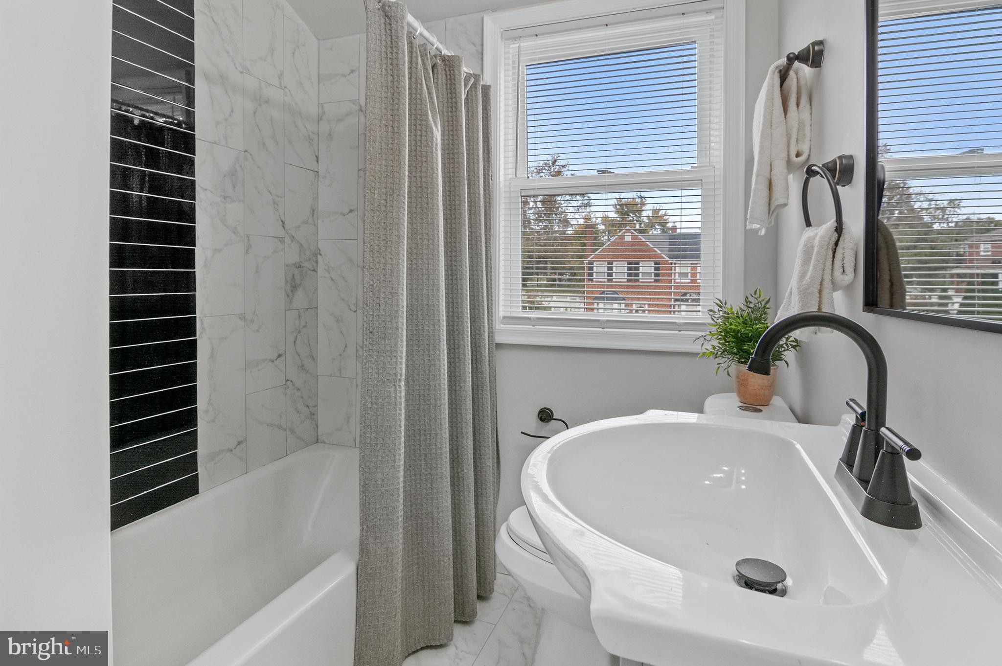 KNETTISHALL - Residential