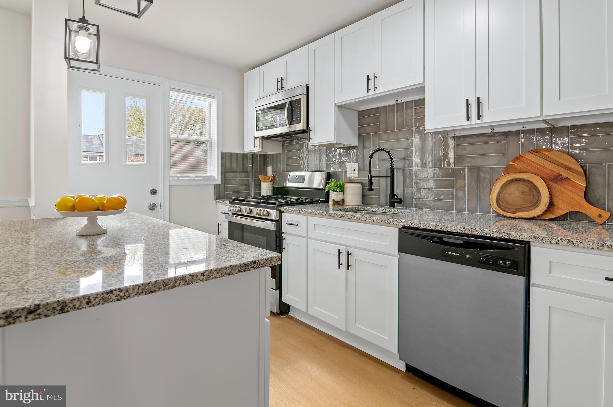 KNETTISHALL - Residential