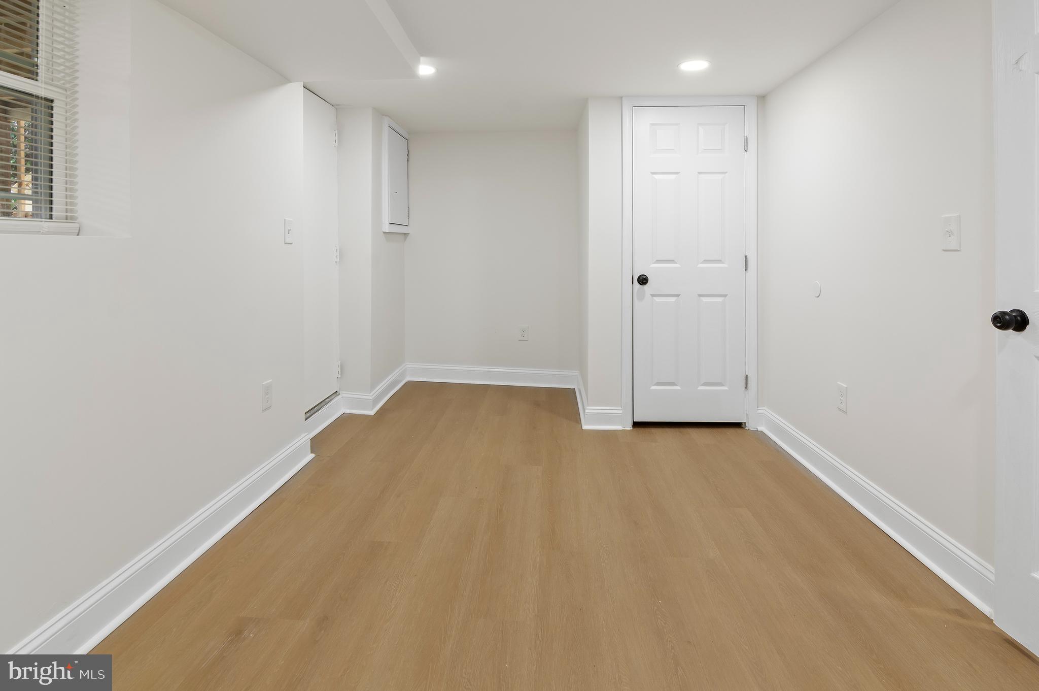 KNETTISHALL - Residential