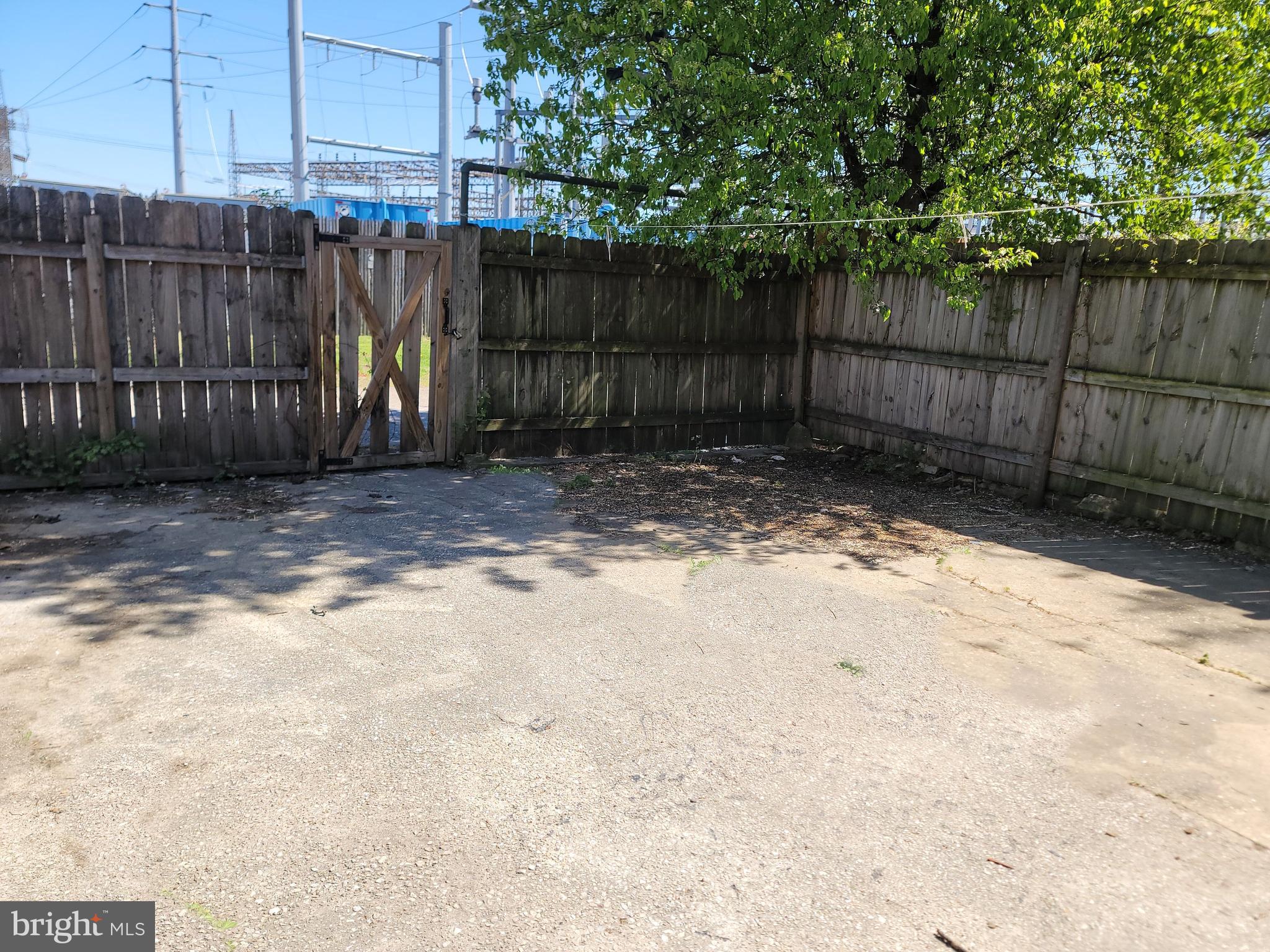 WESTPORT - Residential