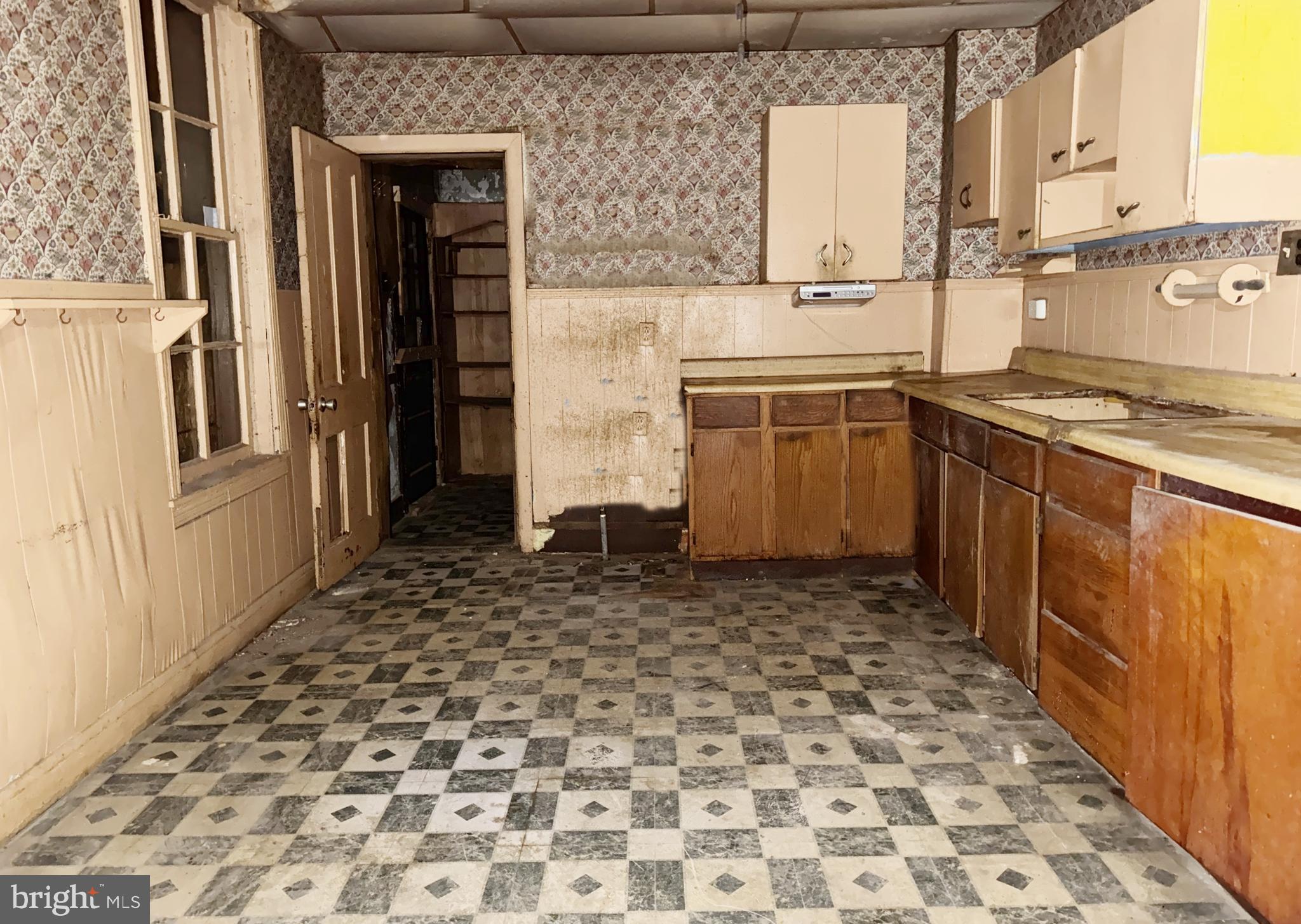 WESTPORT - Residential