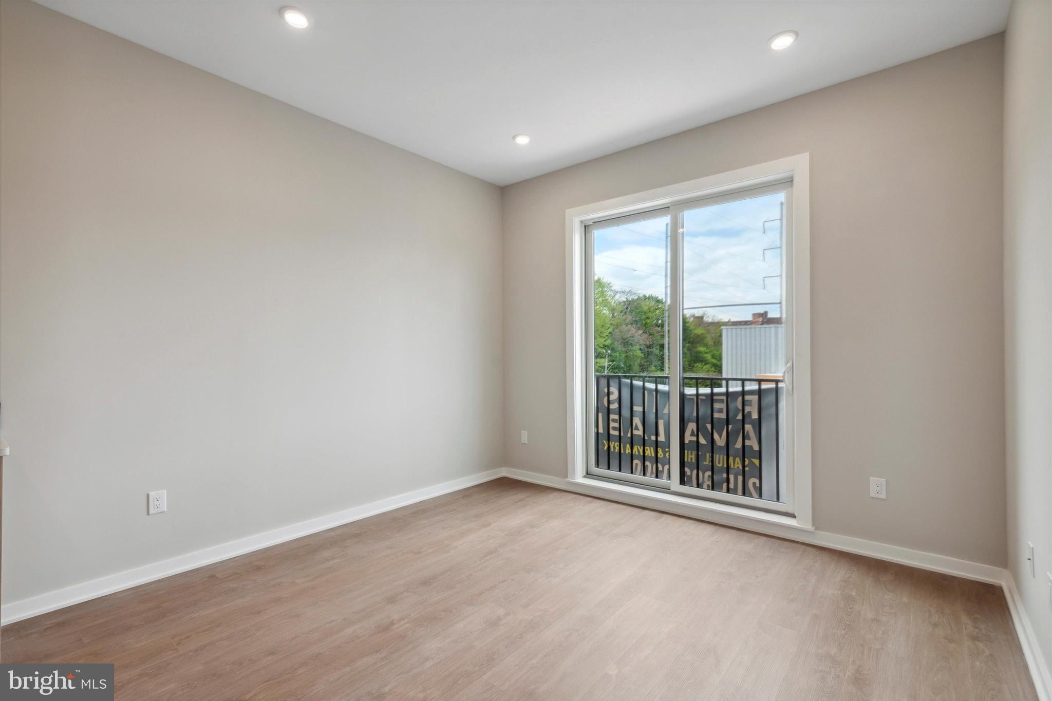 308 W CHELTEN AVENUE 00 403