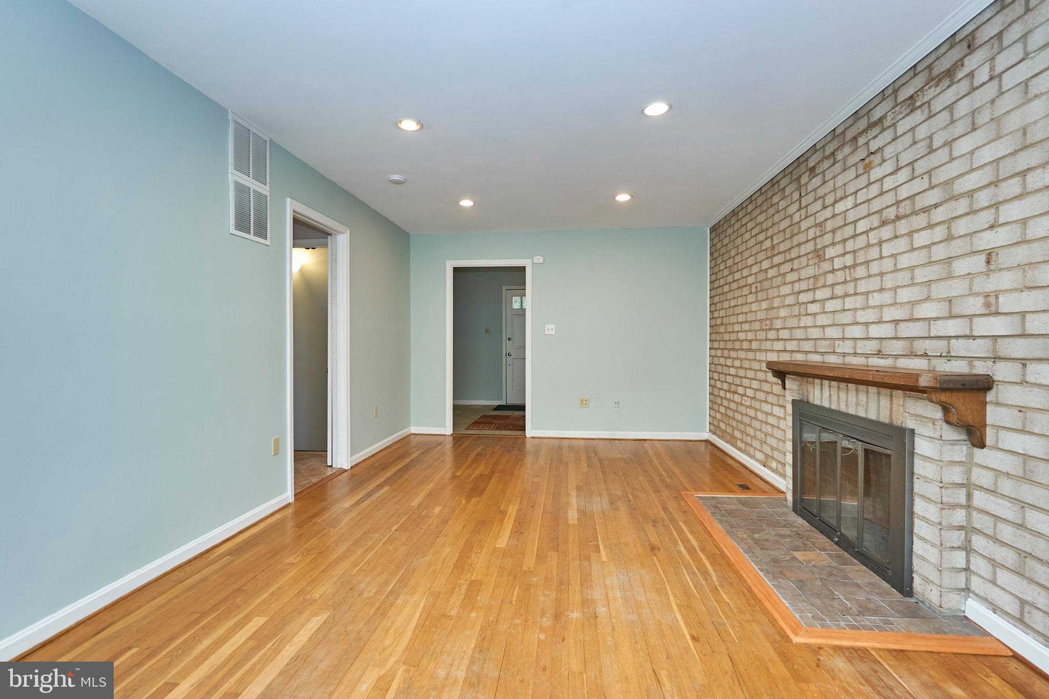 RESTON - Residential Lease