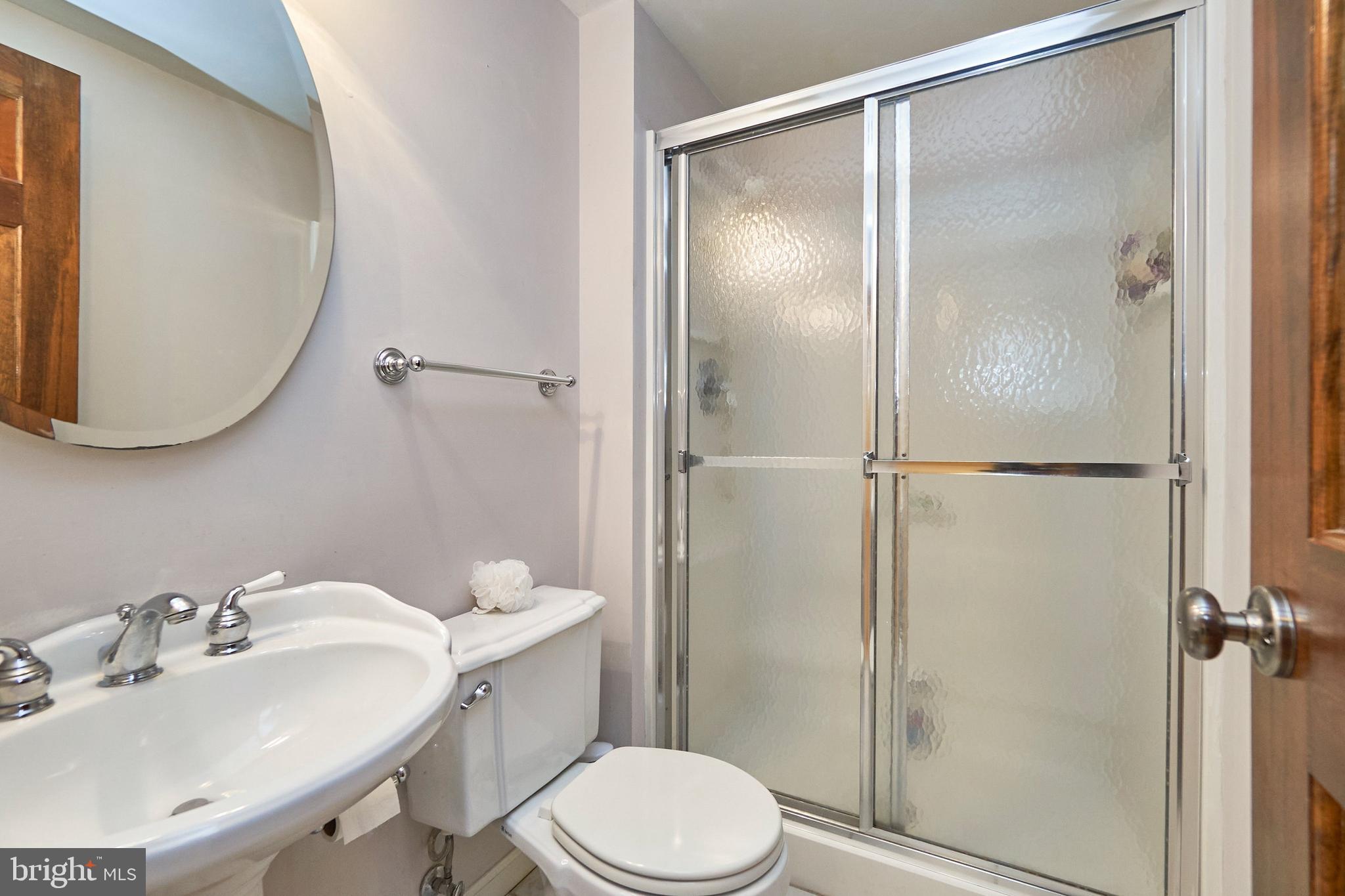 RESTON - Residential Lease