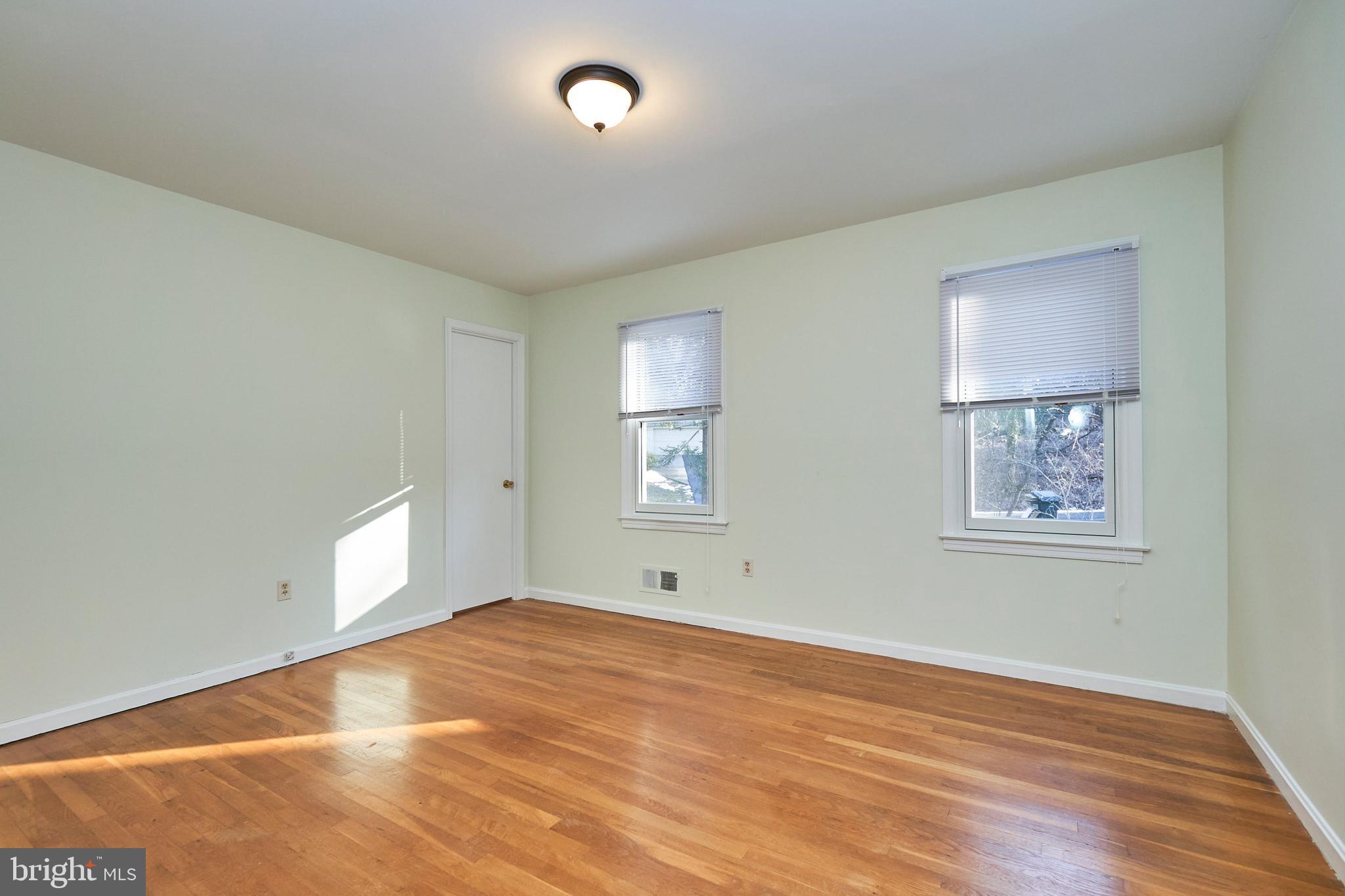 RESTON - Residential Lease