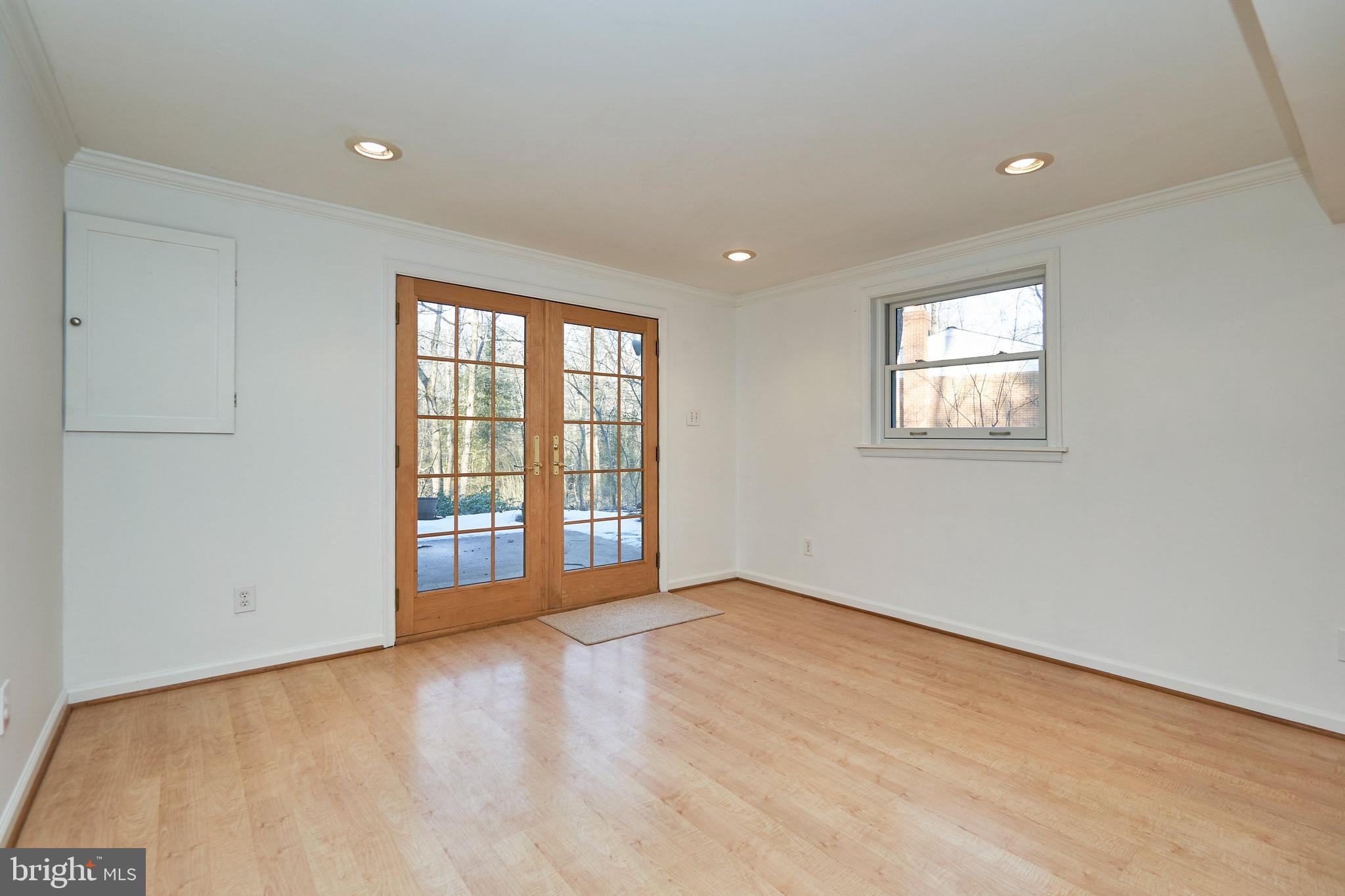 RESTON - Residential Lease