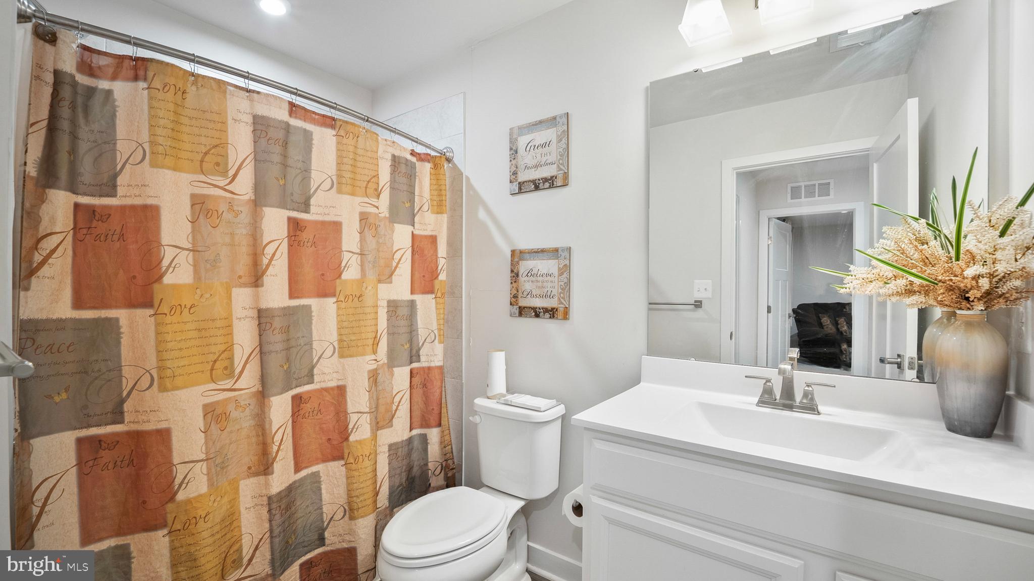 TANYARD SHORES - Residential